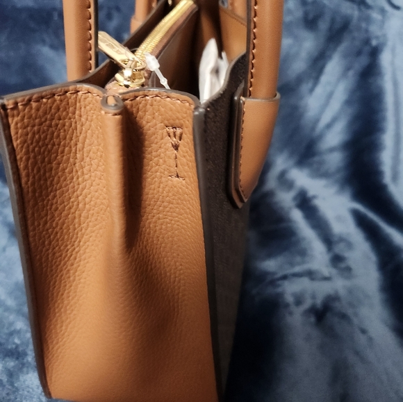 MICHAEL KORS, Mercer Messenger Purse, NEW - Picture 15 of 16